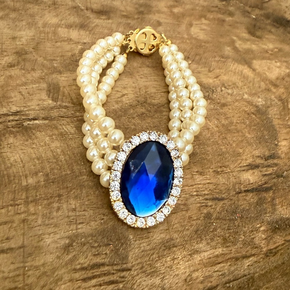Large Multi Strand Faux Pearl and Blue Stone Costume Fashion Bracelet - Picture 5 of 9